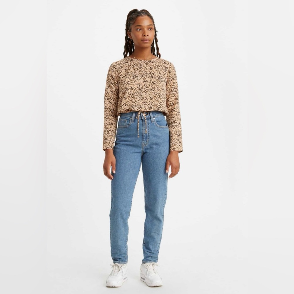Levi’s Mom Jeans